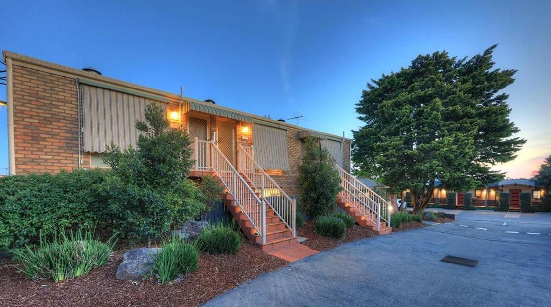 Airport Tourist Village Melbourne Exterior photo