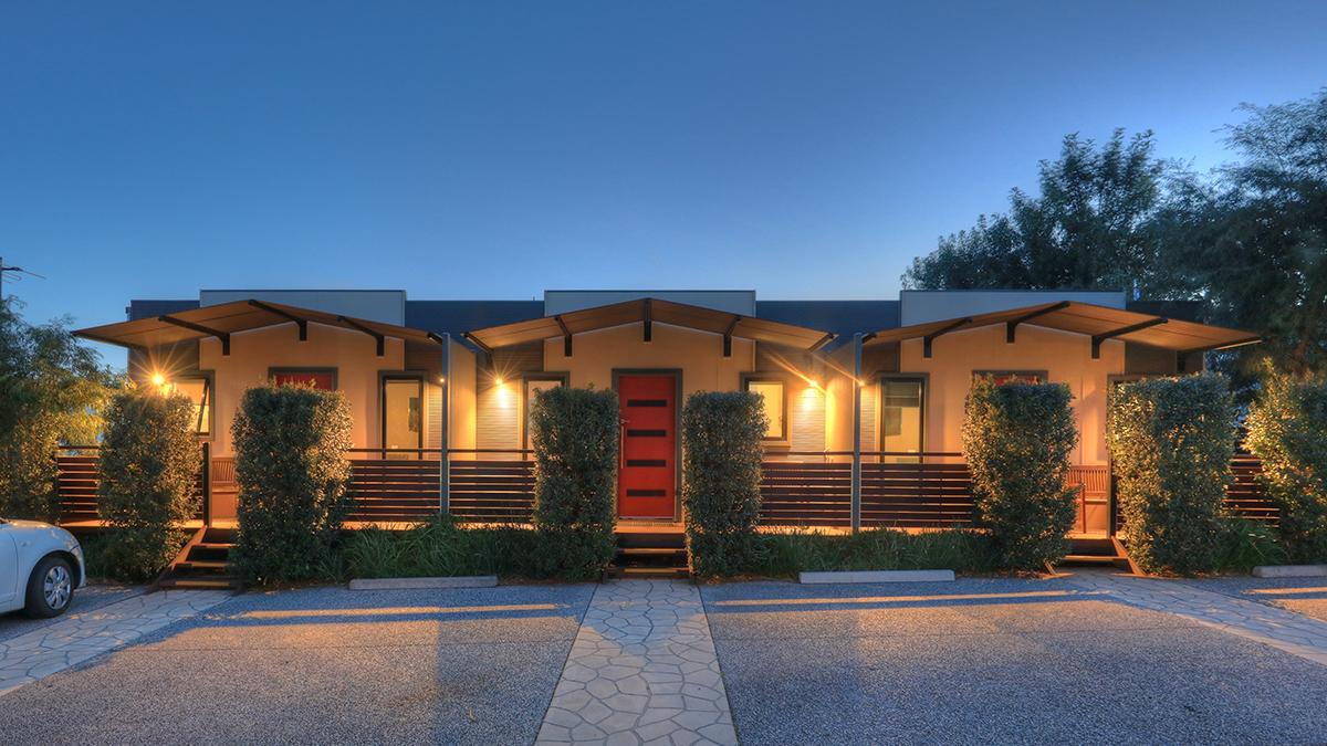 Airport Tourist Village Melbourne Exterior photo